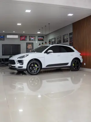PORSCHE MACAN 2.0 16V GASOLINA 4P AUTOMÁTICO PORSCHE MACAN 2.0 16V GASOLINA 4P AUTOMÁTICO