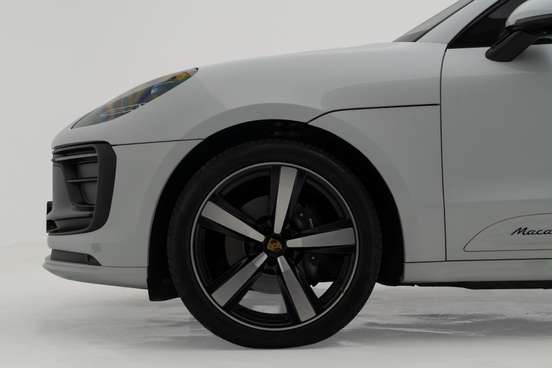PORSCHE-MACAN-2024