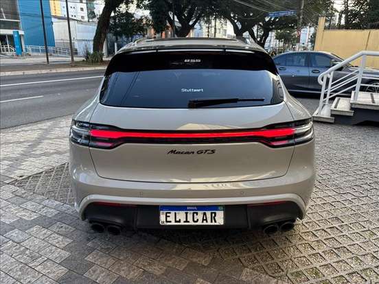 PORSCHE-MACAN-2023