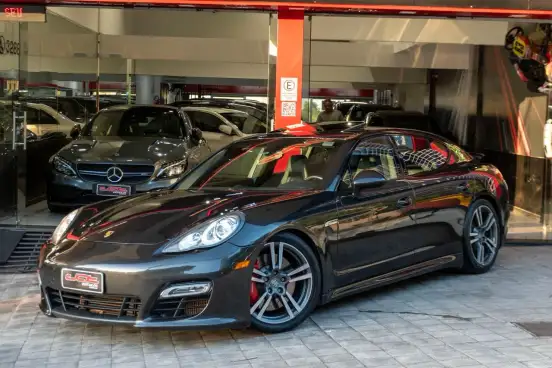 PORSCHE-PANAMERA-2011