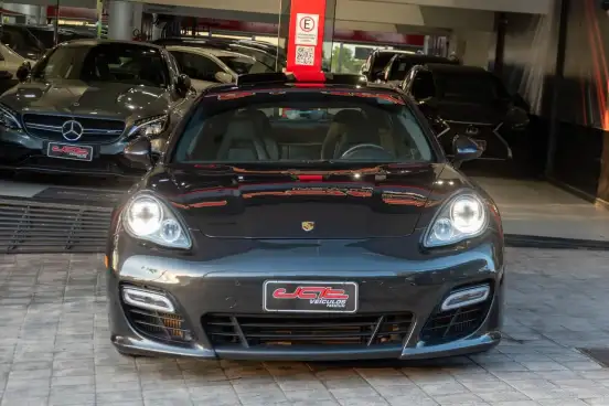 PORSCHE-PANAMERA-2011