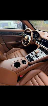 PORSCHE-PANAMERA-2018