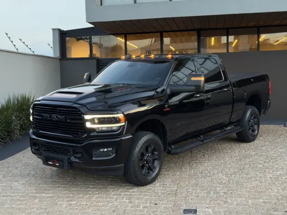 RAM 2500 6.7 I6 TURBO DIESEL LARAMIE NIGHT EDITION CD 4X4 AUTOMÁTICO