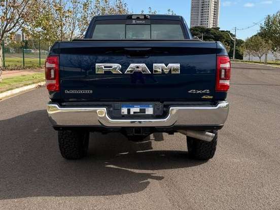 RAM-2500-6.7 I6 TURBO DIESEL LARAMIE CD 4X4 AUTOMÁTICO RAM-2500-2023