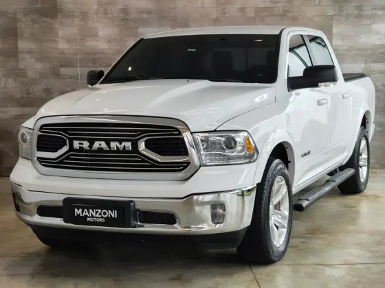 RAM CLASSIC 5.7 V8 GASOLINA LARAMIE CD 4X4 AUTOMÁTICO RAM CLASSIC 5.7 V8 GASOLINA LARAMIE CD 4X4 AUTOMÁTICO