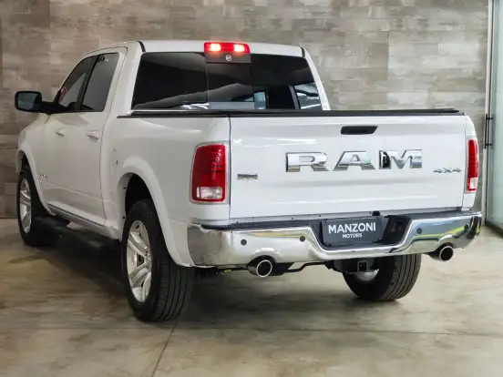 RAM-CLASSIC-5.7 V8 GASOLINA LARAMIE CD 4X4 AUTOMÁTICO RAM-CLASSIC-2023