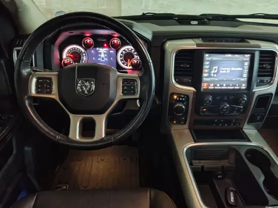 RAM-CLASSIC-5.7 V8 GASOLINA LARAMIE CD 4X4 AUTOMÁTICO RAM-CLASSIC-2023