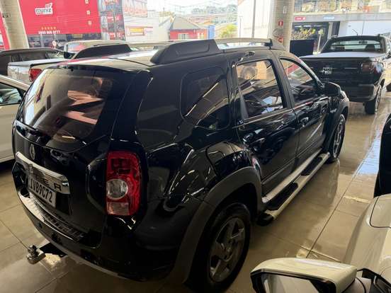 RENAULT-DUSTER-2013