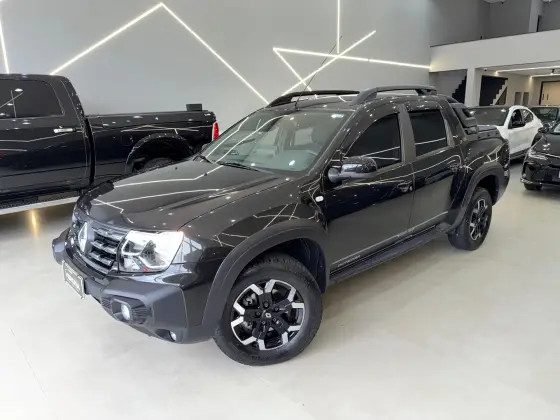 RENAULT OROCH 1.3 TCE FLEX OUTSIDER X-TRONIC RENAULT OROCH 1.3 TCE FLEX OUTSIDER X-TRONIC