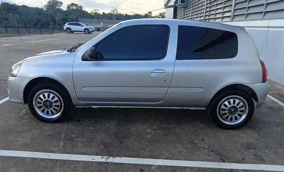 RENAULT-CLIO-2013