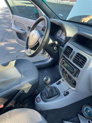 RENAULT-CLIO-2007