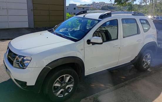 RENAULT-DUSTER-2019