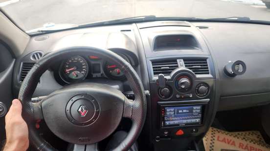 RENAULT-MEGANE-2007