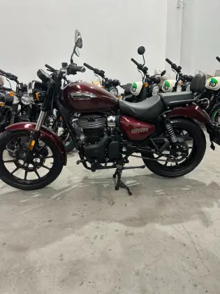 ROYAL ENFIELD METEOR 350 STELLAR ROYAL ENFIELD METEOR 350 STELLAR