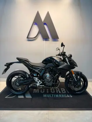 SUZUKI GSX-8S SUZUKI GSX-8S