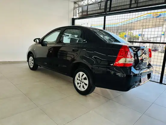 TOYOTA-ETIOS-1.5 XS SEDAN 16V FLEX 4P AUTOMÁTICO TOYOTA-ETIOS-2017