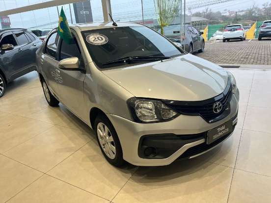TOYOTA-ETIOS-2019
