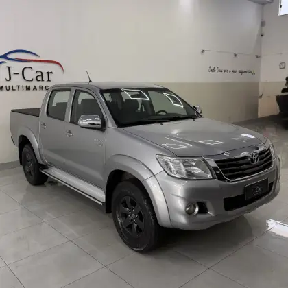 TOYOTA HILUX 2.7 SR 4X2 CD 16V FLEX 4P AUTOMÁTICO