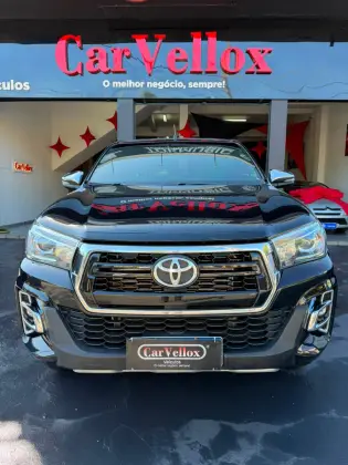 TOYOTA HILUX 2.8 SRX 4X4 CD 16V DIESEL 4P AUTOMÁTICO TOYOTA HILUX 2.8 SRX 4X4 CD 16V DIESEL 4P AUTOMÁTICO
