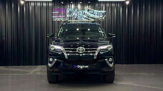 TOYOTA-HILUX-2017