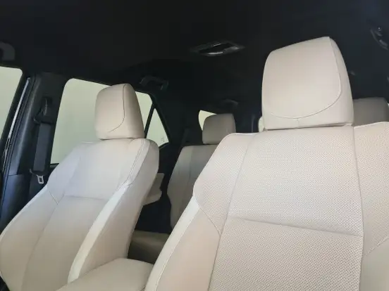 TOYOTA-HILUX SW4-2025