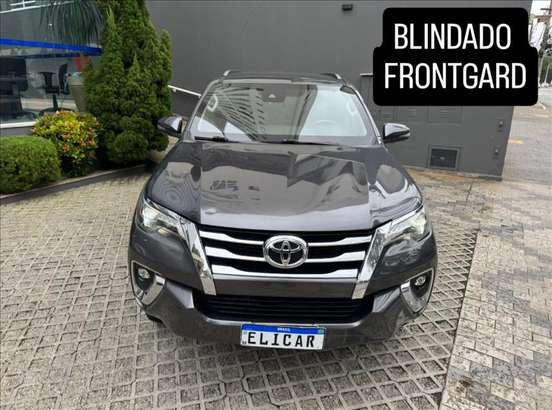 TOYOTA-HILUX SW4-2018