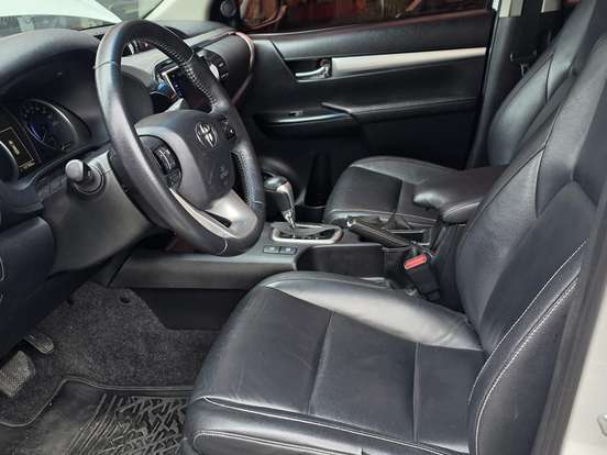 TOYOTA-HILUX-2.7 SRV 4X2 CD 16V FLEX 4P AUTOMÁTICO TOYOTA-HILUX-2017