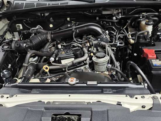 TOYOTA-HILUX-2.7 SRV 4X2 CD 16V FLEX 4P AUTOMÁTICO TOYOTA-HILUX-2017