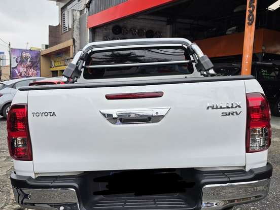 TOYOTA-HILUX-2.7 SRV 4X2 CD 16V FLEX 4P AUTOMÁTICO TOYOTA-HILUX-2017