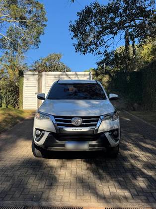 TOYOTA HILUX SW4 2.7 SR 4X2 16V FLEX 4P AUTOMÁTICO