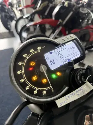TRIUMPH-SCRAMBLER 400 X-2025