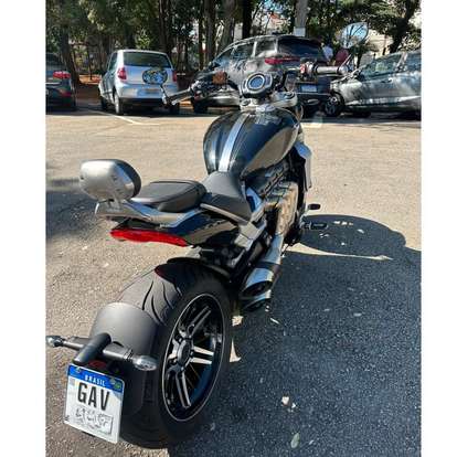 TRIUMPH-ROCKET III GT-2023