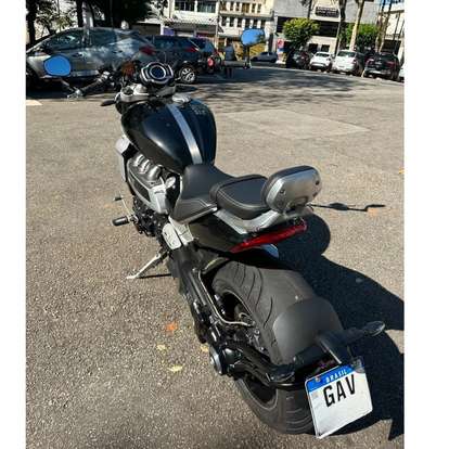 TRIUMPH-ROCKET III GT-2023