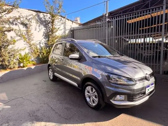 VOLKSWAGEN CROSSFOX 1.6 MSI FLEX 16V 4P MANUAL VOLKSWAGEN CROSSFOX 1.6 MSI FLEX 16V 4P MANUAL