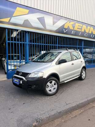 VOLKSWAGEN-CROSSFOX-2005