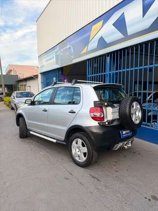 VOLKSWAGEN-CROSSFOX-2005