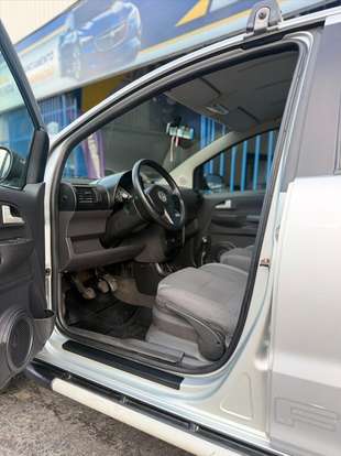 VOLKSWAGEN-CROSSFOX-2005