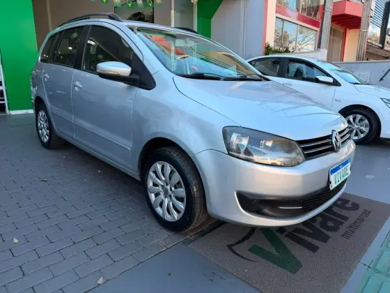 VOLKSWAGEN FOX 1.6 MI 8V FLEX 4P MANUAL VOLKSWAGEN FOX 1.6 MI 8V FLEX 4P MANUAL