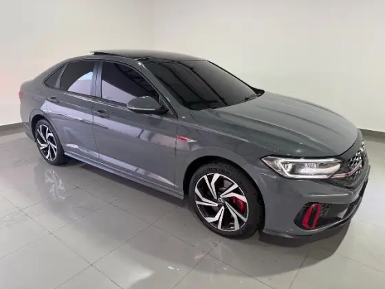 VOLKSWAGEN JETTA 2.0 350 TSI GASOLINA GLI DSG