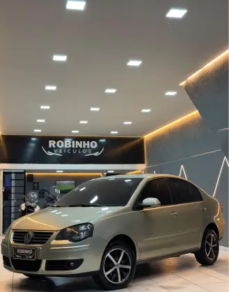 VOLKSWAGEN POLO SEDAN 1.6 MI COMFORTLINE 8V FLEX 4P MANUAL VOLKSWAGEN POLO SEDAN 1.6 MI COMFORTLINE 8V FLEX 4P MANUAL
