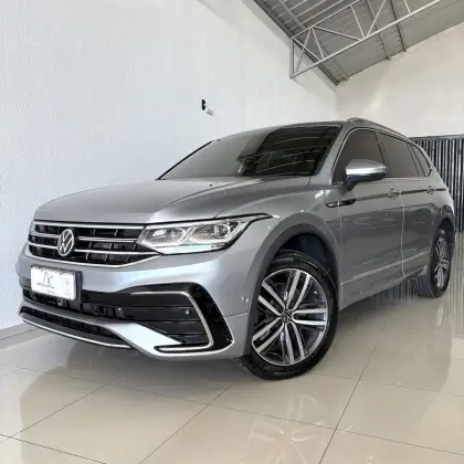 VOLKSWAGEN TIGUAN 2.0 300 TSI GASOLINA ALLSPACE R-LINE AUTOMÁTICO VOLKSWAGEN TIGUAN 2.0 300 TSI GASOLINA ALLSPACE R-LINE AUTOMÁTICO