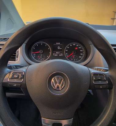 VOLKSWAGEN-FOX-1.0 MI 8V FLEX 4P MANUAL VOLKSWAGEN-FOX-2014