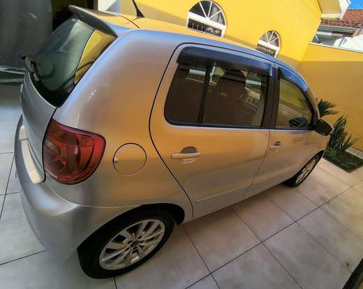 VOLKSWAGEN-FOX-2014