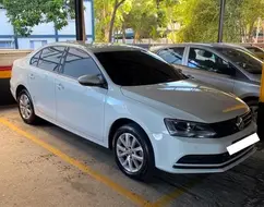 VOLKSWAGEN JETTA 1.4 16V TSI TRENDLINE GASOLINA 4P TIPTRONIC VOLKSWAGEN JETTA 1.4 16V TSI TRENDLINE GASOLINA 4P TIPTRONIC