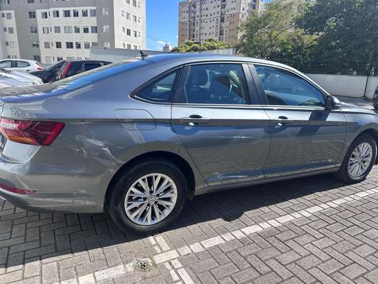 VOLKSWAGEN-JETTA-2018