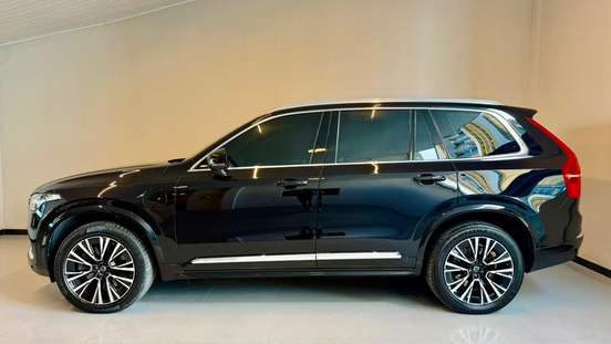 VOLVO-XC90-2024