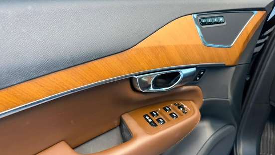 VOLVO-XC90-2024
