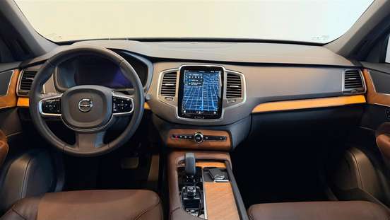 VOLVO-XC90-2024