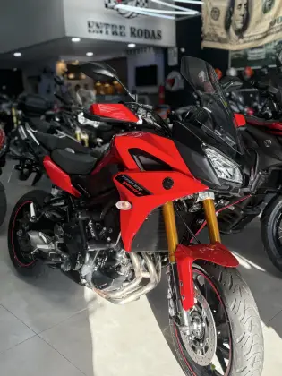 YAMAHA MT-09 TRACER YAMAHA MT-09 TRACER