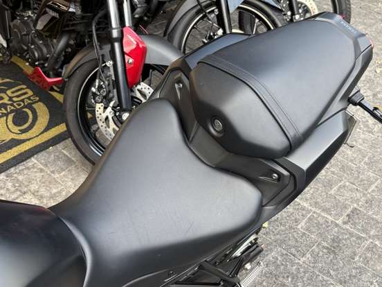 YAMAHA-MT-03 CONNECTED ABS YAMAHA-MT-03 CONNECTED ABS-2025